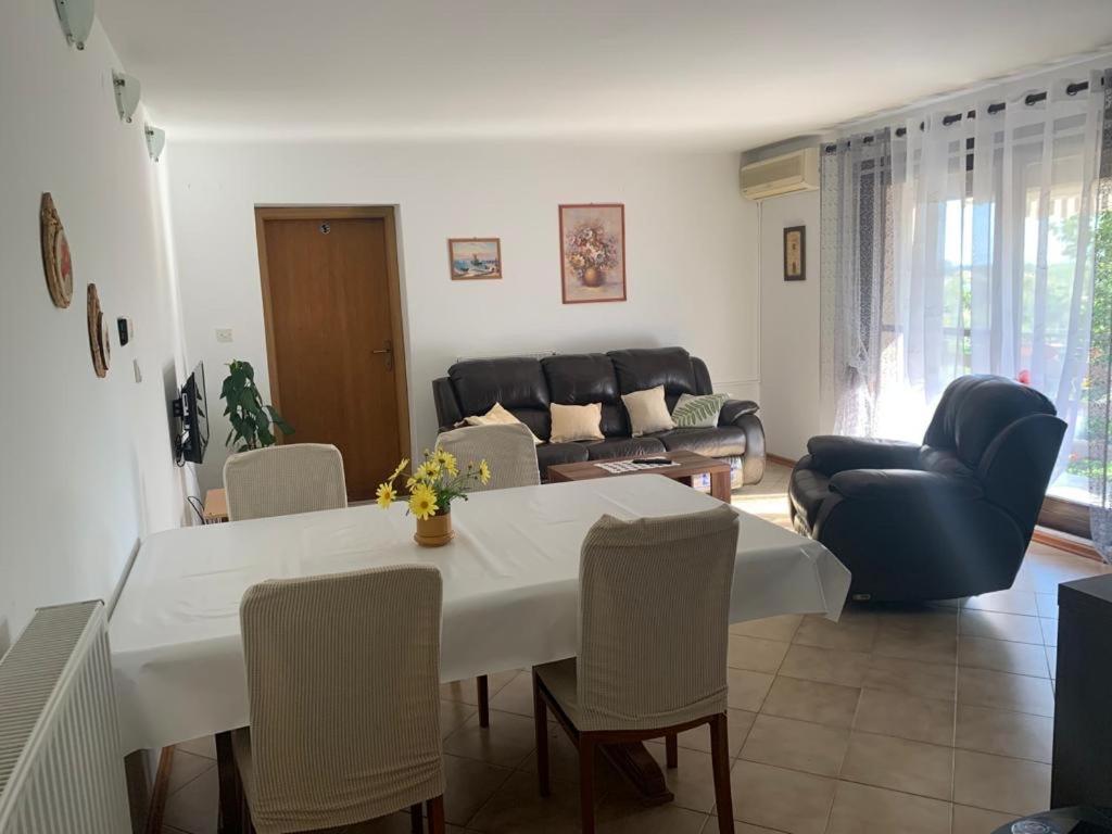 Apartman Dalija Vinkuran Exteriér fotografie